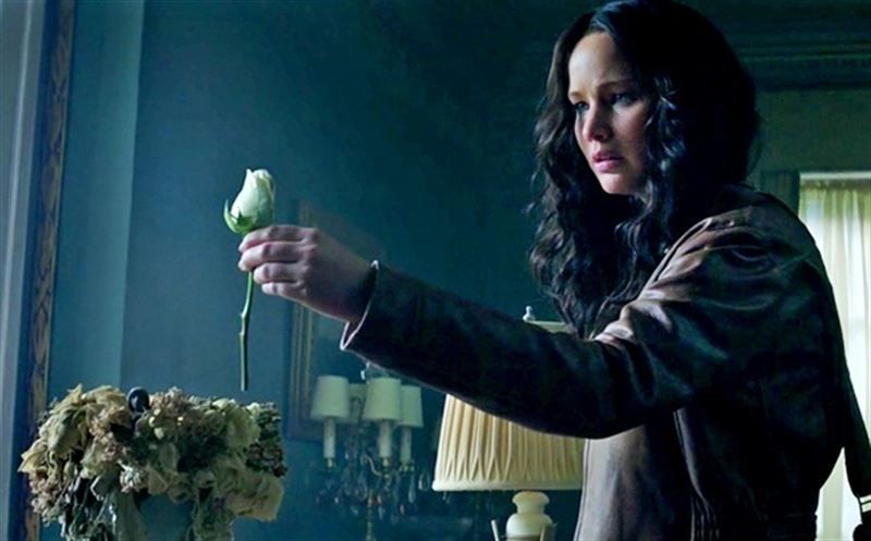Jogos Vorazes: A Esperança – Parte 1 (The Hunger Games: Mockingjay – Part 1,  2014) – Cinefilia Crítica