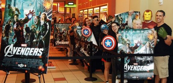 Vingadores: artigo. The Avengers dominou as salas de cinema em 2012.