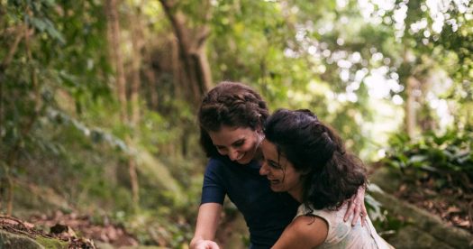 A Vida Invisível - filme de Karim Aïnouz - Carol Duarte e Julia Stockler